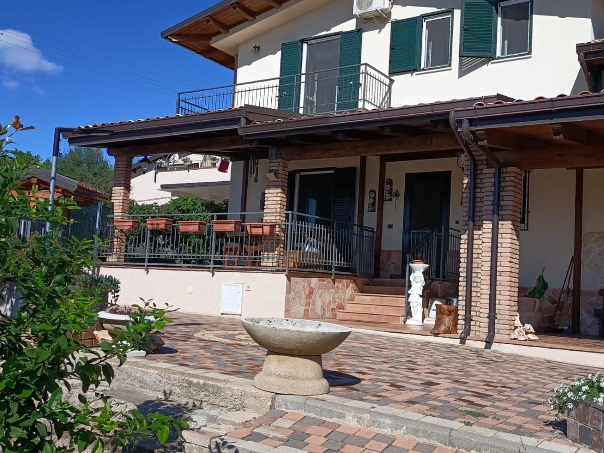 La Taverna Di Angela Amendolara Exterior photo